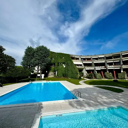 アパート View With 2 Swimming Pools Desenzano